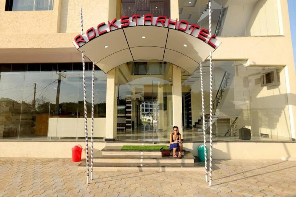 بوشكار Rock Star Hotel المظهر الخارجي الصورة